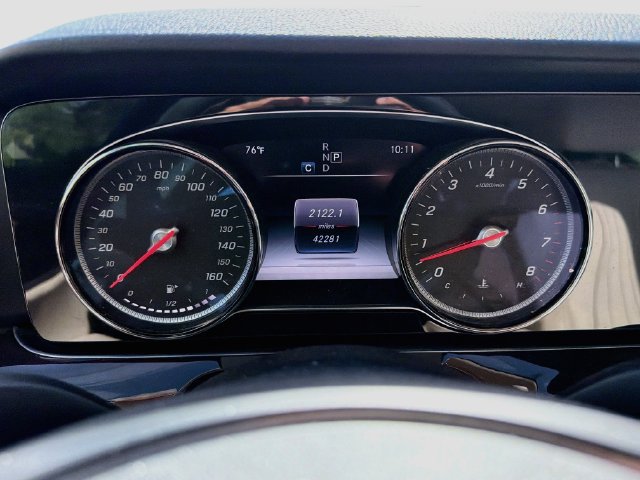 Used 2017 Mercedes-Benz E 300 image 38
