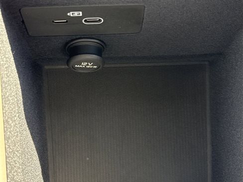 New 2026 Volvo XC90 B6 Ultra w/ Protection Package Premier image 33