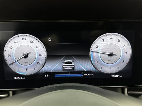 Used 2023 Hyundai Elantra SEL w/ Convenience Package image 16