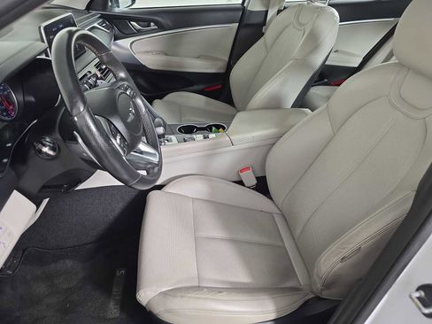 Used 2020 Genesis G70 2.0T image 22