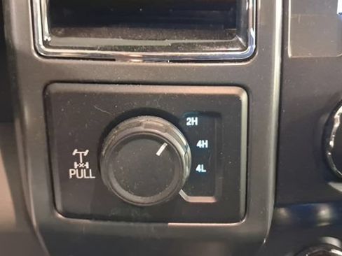 Used 2020 Ford F250 XLT w/ XLT Premium Package AWD/4WD image 29