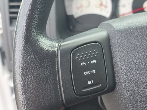 Used 2011 Dodge Dakota Big Horn RWD image 19