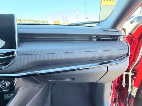 New 2026 Jeep Compass Latitude image 17