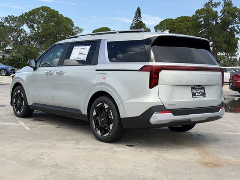 New 2027 Kia Carnival EX FWD image 6
