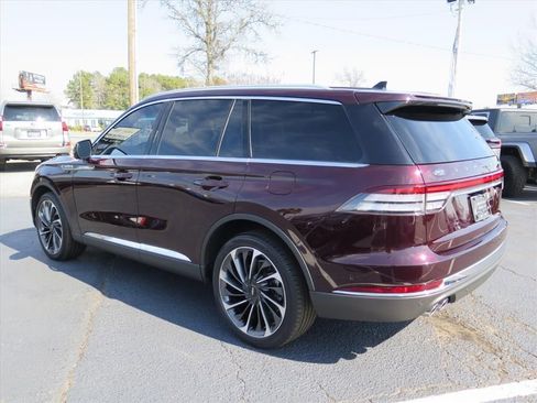 Used 2023 Lincoln Aviator Reserve w/ Equipment Group 201A image 5