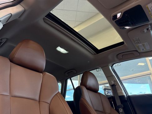 Certified 2021 Subaru Outback Touring w/ Popular Package #2 image 16