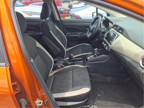 Used 2020 Nissan Versa SV FWD image 6