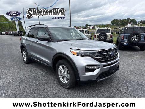 Used 2023 Ford Explorer XLT w/ Equipment Group 202A AWD/4WD image 1