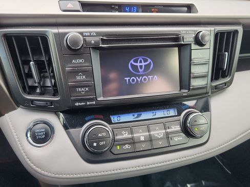 Used 2013 Toyota RAV4 Limited FWD image 26