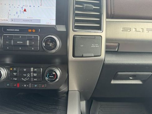 Certified 2019 Ford F350 Platinum w/ Platinum Ultimate Package image 23