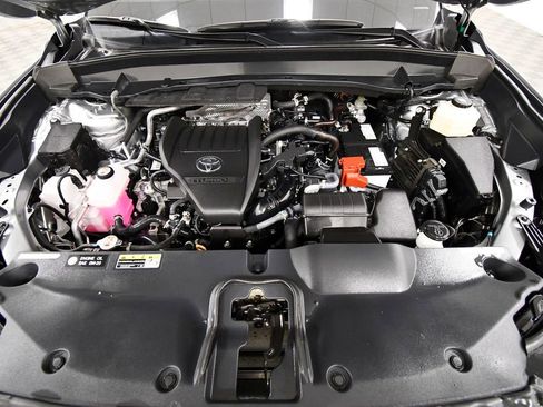 Used 2024 Toyota Grand Highlander XLE image 12