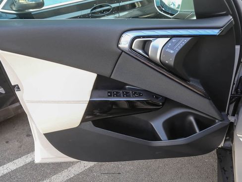 New 2026 BMW X3 xDrive30 w/ Premium Package image 18