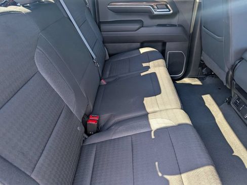 Used 2022 Chevrolet Silverado 1500 LT AWD/4WD image 27