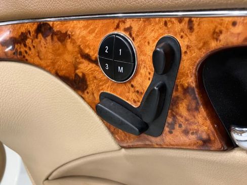 Used 2008 Mercedes-Benz E 350 Sedan image 55