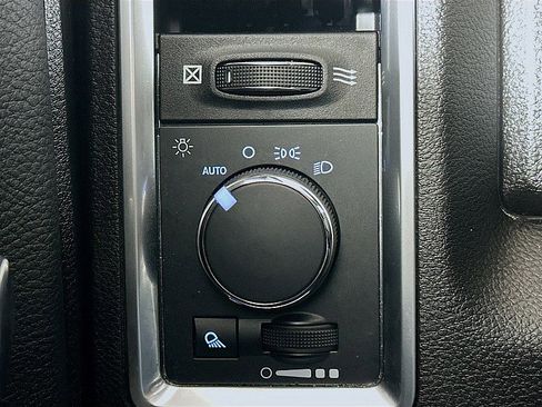 Used 2022 RAM 1500 Classic Warlock w/ Electronics Group image 10