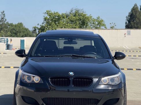 Used 2010 BMW M5 RWD image 36