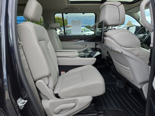 Used 2023 Jeep Grand Wagoneer 4WD w/ Rear Seat Video Group 1 image 39