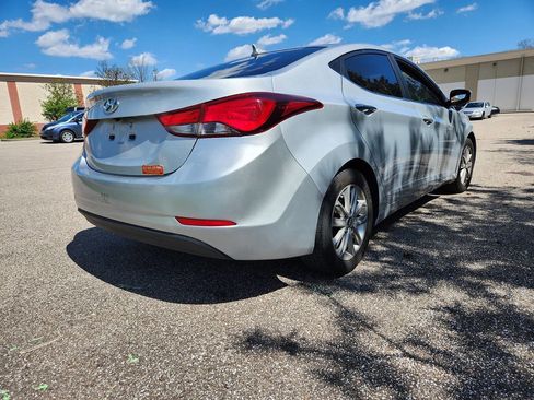 Used 2014 Hyundai Elantra SE w/ Option Group 02 image 6