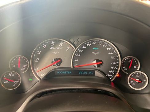 Used 2007 Chevrolet Corvette Coupe w/ Preferred Equipment Group RWD image 16
