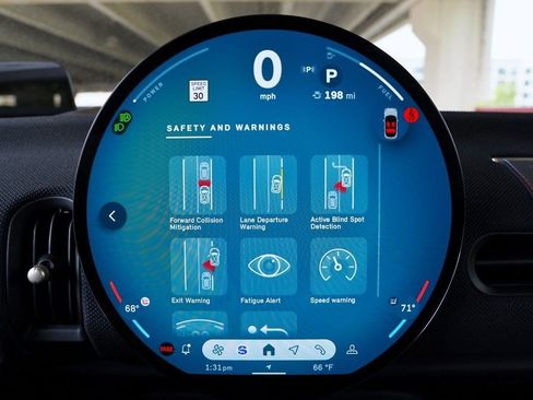 Used 2025 MINI Cooper 4-Door Hardtop FWD image 20