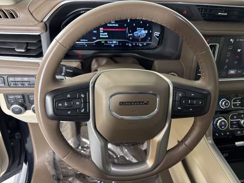 Used 2023 GMC Yukon Denali image 25
