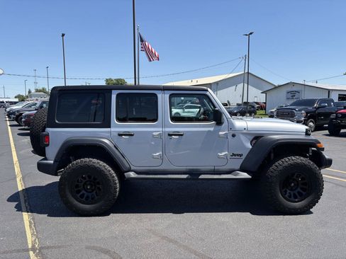 Used 2024 Jeep Wrangler Unlimited Sport AWD/4WD image 22
