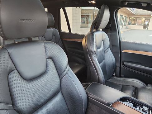 Used 2020 Volvo XC90 T6 Inscription w/ Protection Package image 35