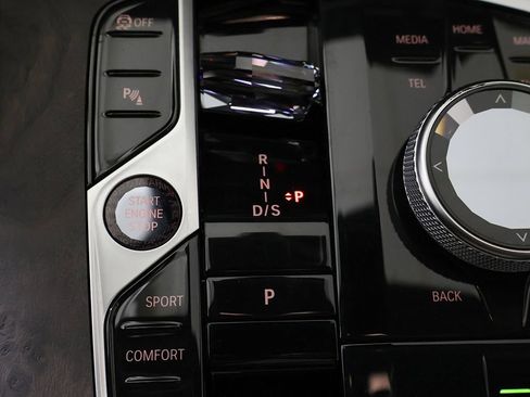 Used 2024 BMW X7 xDrive40i w/ Executive Package AWD/4WD image 67