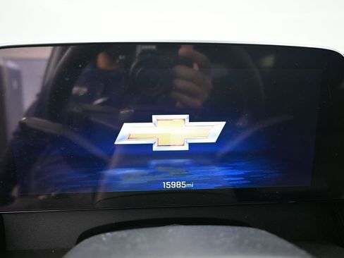 Used 2024 Chevrolet Traverse LT FWD image 11