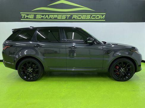 Used 2022 Land Rover Range Rover Sport HST image 11