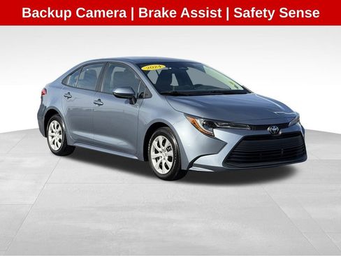 Used 2024 Toyota Corolla LE image 1
