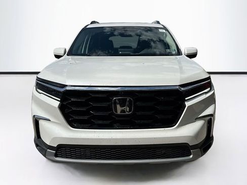 Used 2024 Honda Pilot Elite image 2