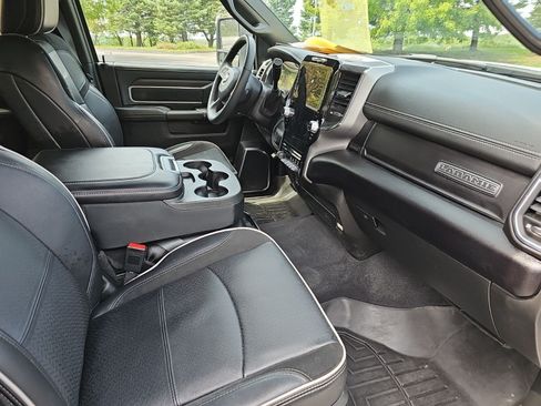 Used 2025 RAM 2500 Laramie AWD/4WD image 10