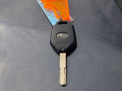 Used 2012 Subaru Outback 3.6R Limited image 34