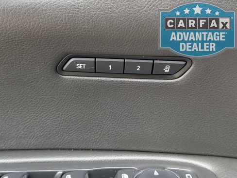 Used 2022 Cadillac XT6 Luxury w/ LPO, Floor Liner Package FWD image 18