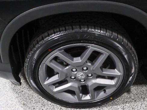 Used 2023 Honda Passport EX-L image 11
