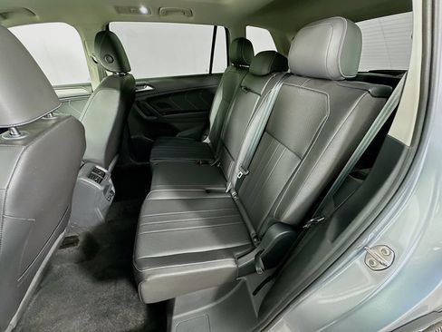 Used 2023 Volkswagen Tiguan SE FWD image 24