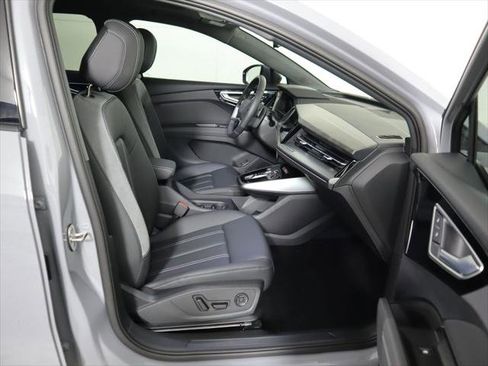 Certified 2026 Audi Q4 e-tron Premium Plus w/ Premium Plus image 22