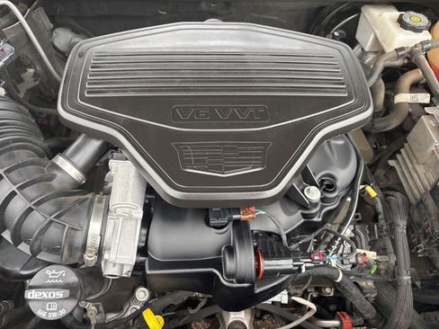 Used 2020 Cadillac XT5 Premium Luxury FWD image 35