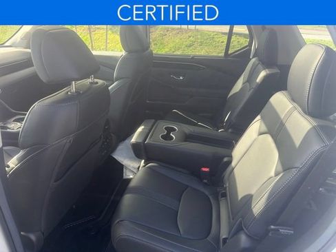 Certified 2025 Honda Pilot Touring image 12