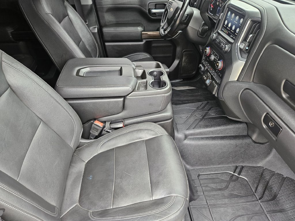 Used 2019 Chevrolet Silverado 1500 LT w/ Texas Edition AWD/4WD image 14
