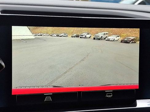 Used 2023 Chevrolet Silverado 1500 LT image 18