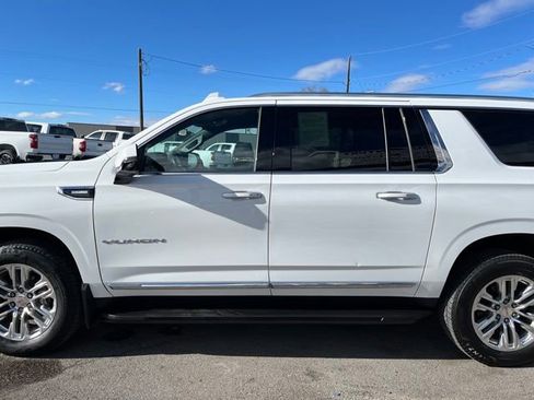 Used 2022 GMC Yukon XL SLT image 6