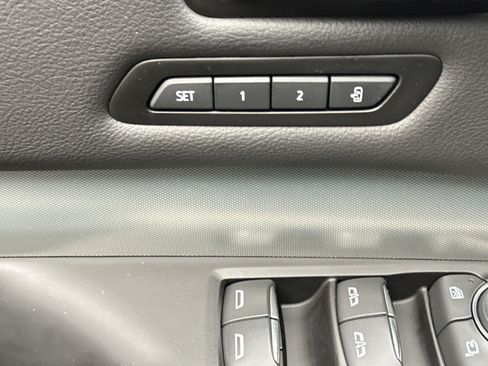 Used 2023 Cadillac XT4 Premium Luxury image 37