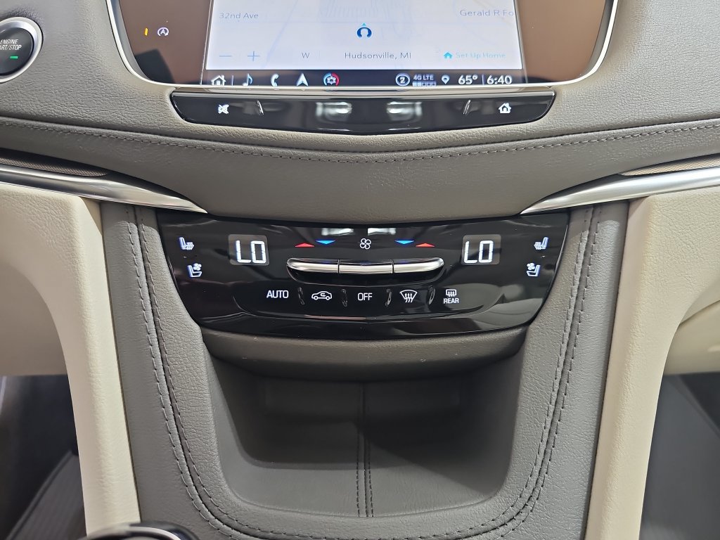 Used 2024 Cadillac XT5 Premium Luxury w/ LPO, Floor Liner Package AWD/4WD image 28