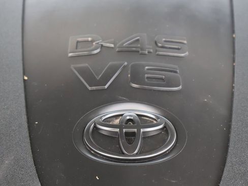 Used 2017 Toyota Tacoma TRD Sport w/ Premium & Technology Package image 14