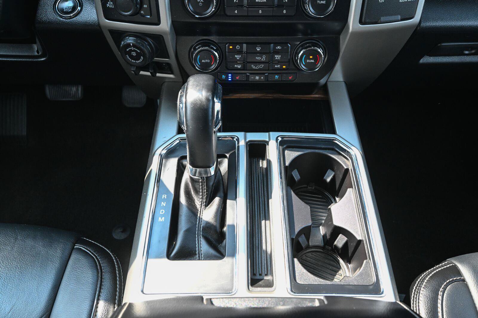 Used 2019 Ford F150 Lariat w/ Trailer Tow Package AWD/4WD image 35