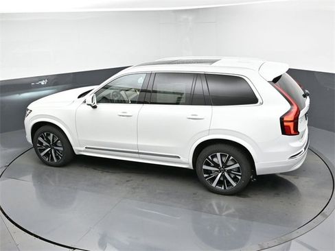 New 2026 Volvo XC90 B6 Core image 46