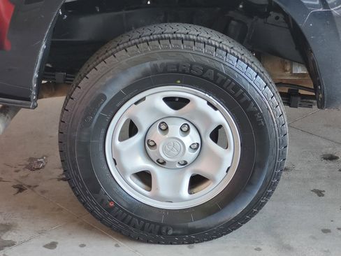 Certified 2023 Toyota Tacoma SR image 5