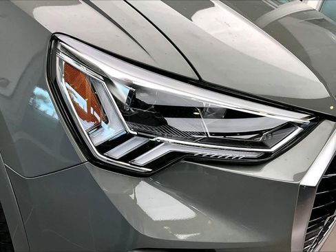 Used 2023 Audi Q3 2.0T Premium w/ Convenience Package image 26